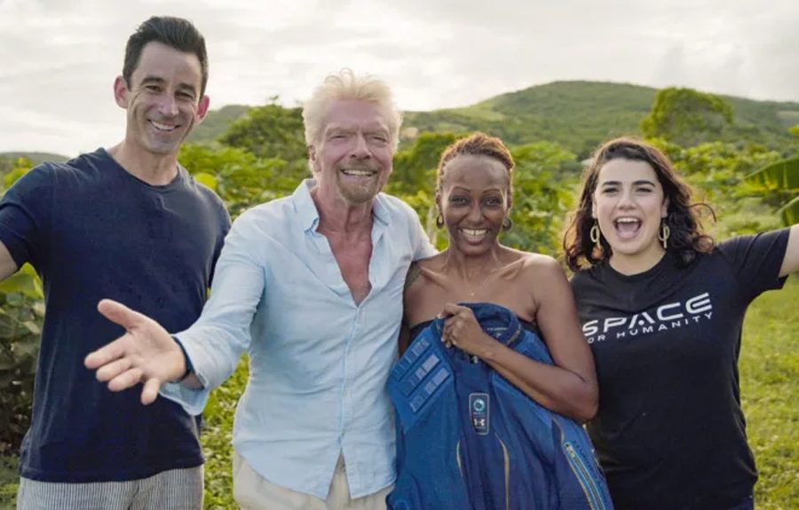 भर्जिन ग्यालेक्टिकद्धारा अन्तरिक्षमा निशुल्क जाने पहिलो व्यक्तिको घोषणा