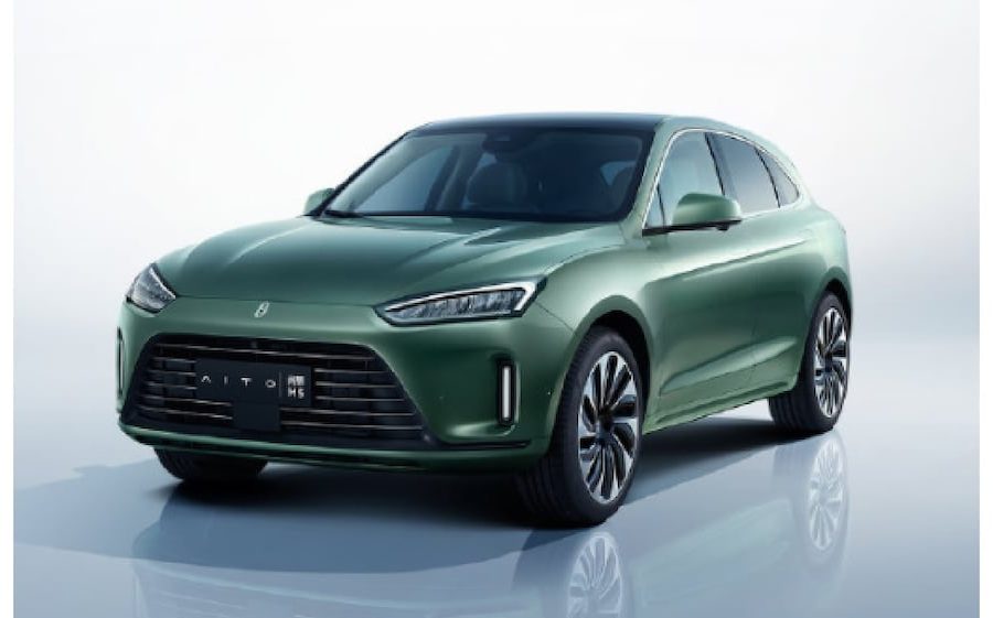 एक चार्जमा ११०० किलोमिटर चल्ने ह्वावेको  आइटो एम५ ईभीको डेलिभरी शुरु