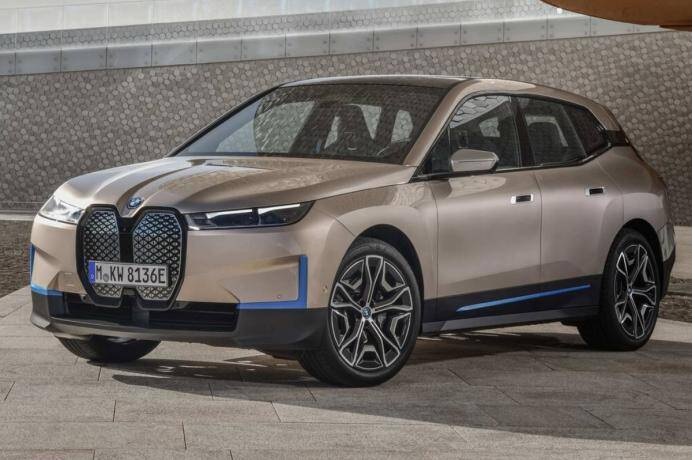 बीएमडब्लुले पहिलो पटक भारतीय बजारमा विद्युतीय कार ल्याउने