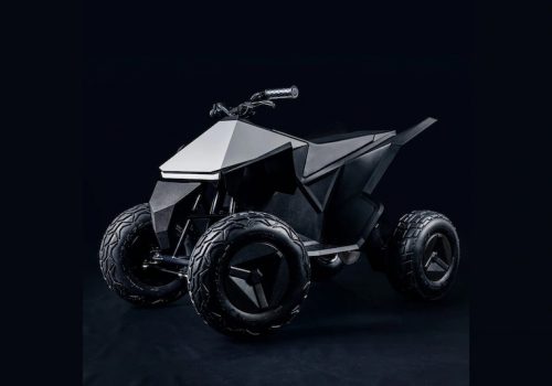 टेस्लाले ल्यायो बालबालिकाका लागि २४ किलोमिटर रेन्जको साइबरट्रक