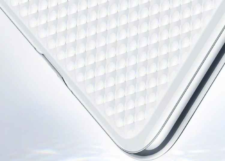 ह्वावेले आफ्नो नयाँ फोल्डेबल स्मार्टफोन पी५० पकेट ल्याउँदै