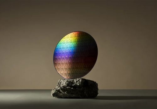 आईबीएम र सामसङको साझेदारीमा बन्ने चिप डिजाइनले मोबाइलमा १ हप्ता ब्याट्री टिकाउने दावी