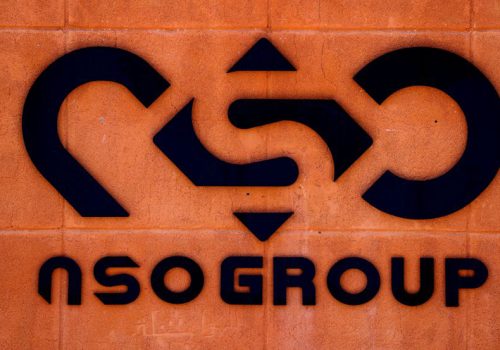 अमेरिकी अधिकारीहरुको आईफोन एनएसओको स्पाइवेयरमार्फत ह्याक गरिएको खुलासा