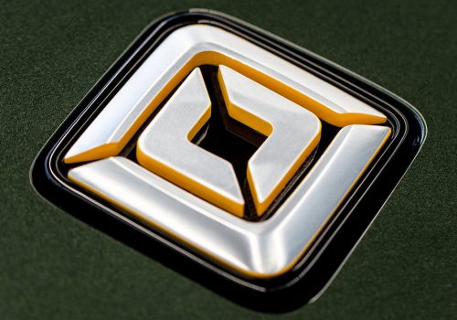 रिभियनको ठूला ब्याट्री प्याकसहितको पिकअप र एसयूभी डेलिभरी २०२३ सम्म ढिलाइ