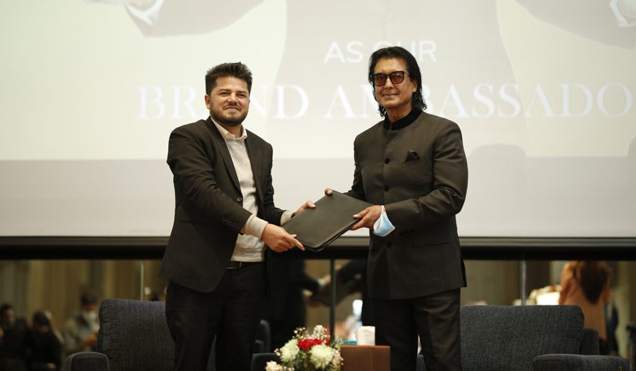 साथीमार्टको ब्रान्ड एम्बेसडरमा राजेश हमाल, अब मोबाईल एपबाट पनि सपिङ गर्न पाइने