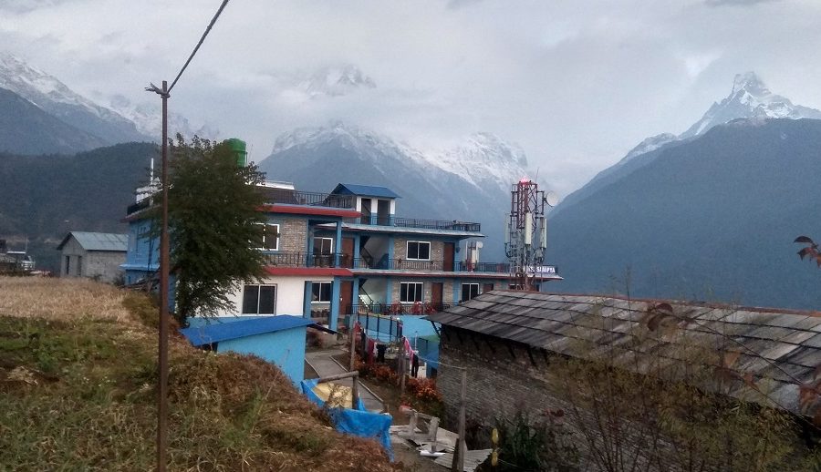 भारी हिमपातले इन्टरनेट र टेलिफोन अवरुद्ध