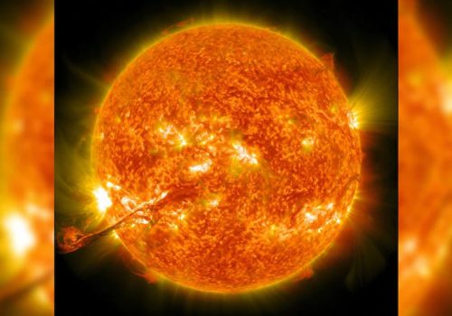 सूर्यको अगाडिको भागमा भन्दा ध्रुवीय क्षेत्रमा अझ बढी शक्तिशाली सौर्य आँधी आइरहेको हुन सक्छ- वैज्ञानिकहरु