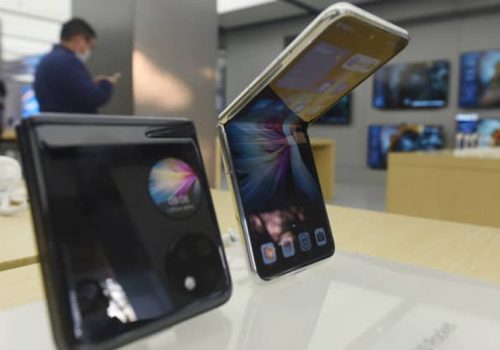 ह्वावेद्वारा चीनबाहिरको बजारमा हाइ-इन्ड स्मार्टफोन सार्वजनिक