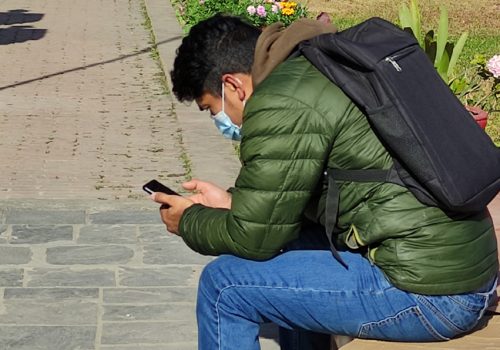 डाटाको दूरुपयोग रोक्न गुगलले ‘ऋण उपलब्ध गराउने एप्स’मा क्र्याक डाउन गर्दै