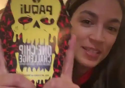 सामाजिक सञ्जालमा ‘वन चिप च्यालेन्ज’ भाइरल भएपछि कैयौं अमेरिकी बालबालिका अस्पताल भर्ना