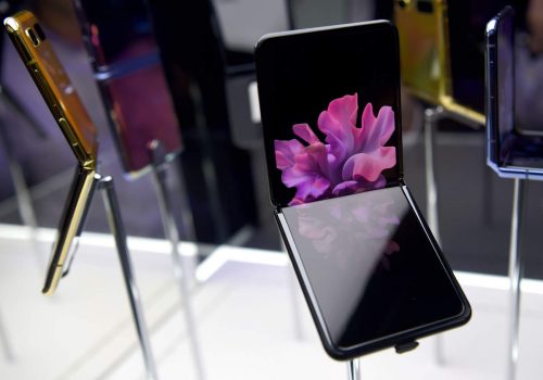 सामसङद्वारा अघिल्लो वर्षको तुलनामा ४ गुणा फोल्डेबल फोन बिक्री