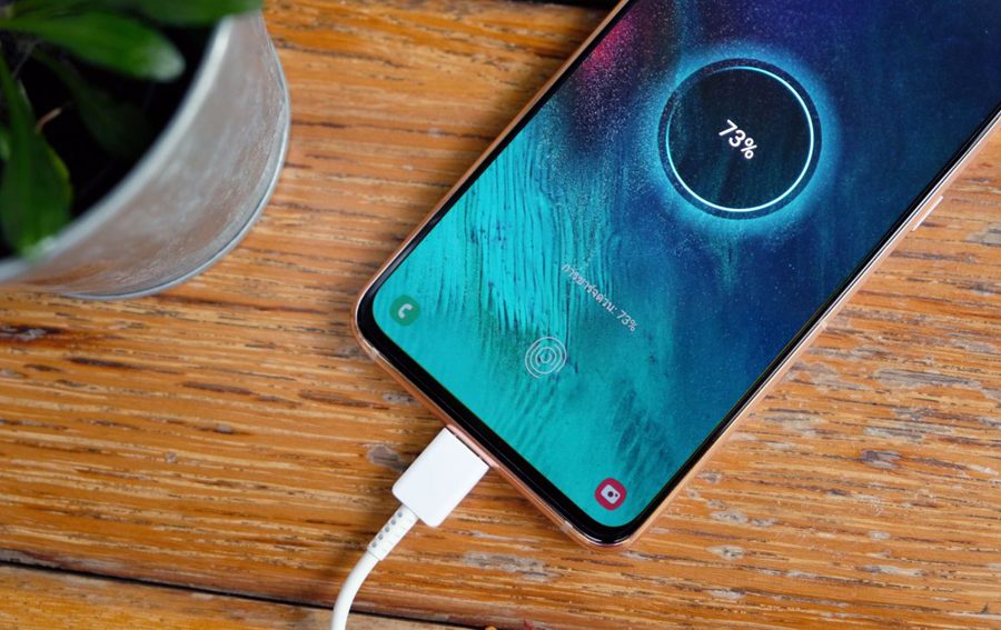 स्मार्टफोनलाई चाँडै फुल चार्ज गर्न यी विषयमा ध्यान दिनुस्, अपनाउनुस फास्ट चार्जका लागि यी टिप्स