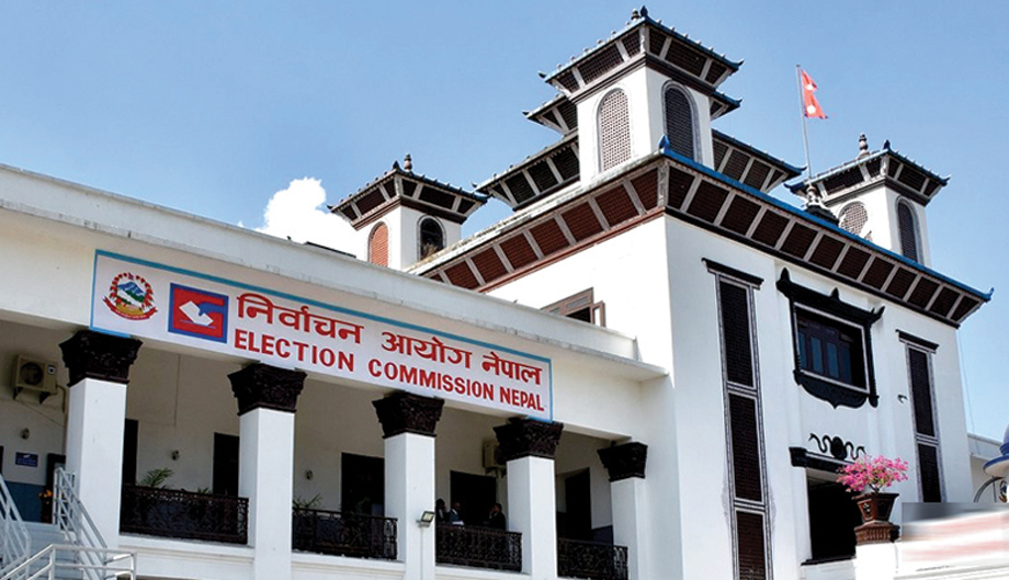 सामाजिक सञ्जाल स्थानीय निर्वाचनका लागि टाउको दुखाई, व्यवस्थापन नीति बनाउँदै आयोग