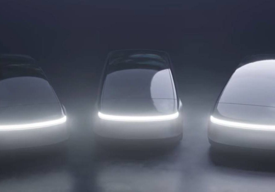 एक चार्जमा १ हजार किलोमिटर कुद्ने विश्वकै पहिलो इलेक्ट्रिक कार, ८ जना बस्न सकिने