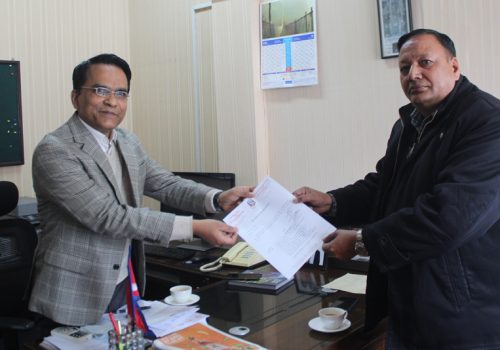 विज्ञान तथा प्रविधि क्षेत्रका लागि बजेट माग्दै योजना आयोग पुगे शिक्षा मन्त्री