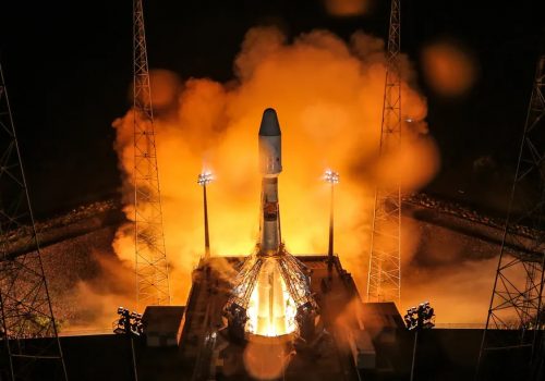 रूसद्वारा ५२ स्याटेलाइटको सफल प्रक्षेपण