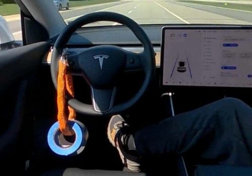 टेस्लाको ‘अटोपाइलट’ सेल्फ ड्राइभिङ सिस्टम बारे जर्मनीमा अनुसन्धान हुँदै