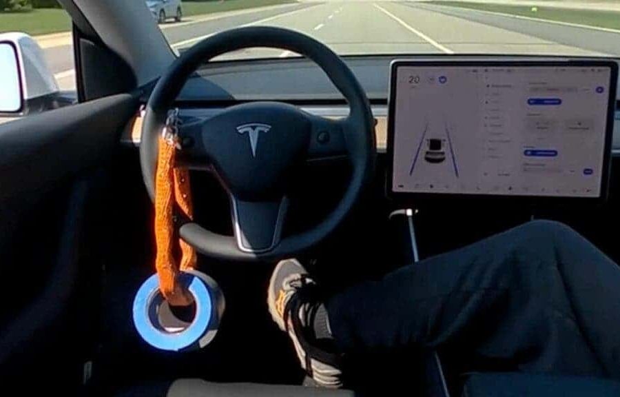 टेस्लाको पूर्ण स्वचालित ड्राइभिङ मोड सडकमा बालबालिकाको लागि असुरक्षित !