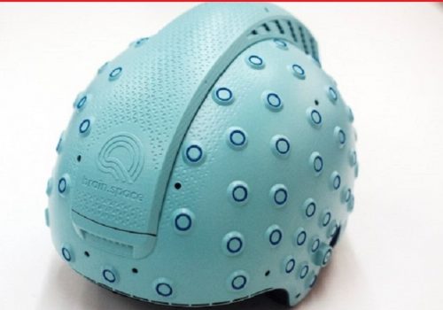 अन्तरिक्ष मिसनमा प्रयोग गर्नका लागि मस्तिष्कको गतिबिधि थाहा पाईने हेलमेट परीक्षण गरिँदै