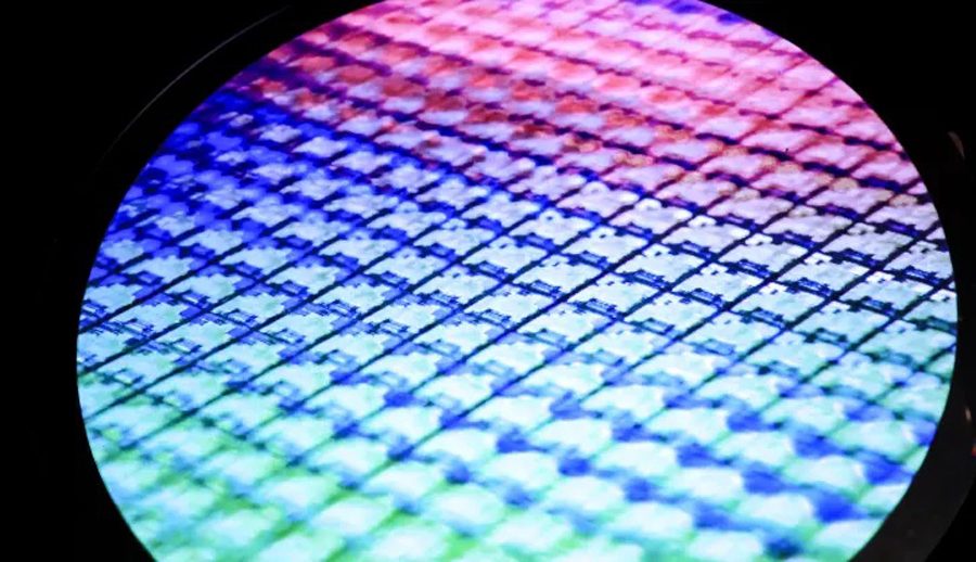 नियोन उत्पादनमा गिरावट आएसँगै चिप उत्पादक कम्पनीहरु संकटमा