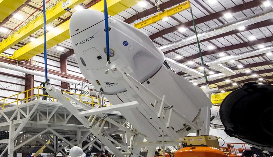 नयाँ क्रू ड्रागन अन्तरिक्षयान निर्माणको काम रोक्दै स्पेसएक्स
