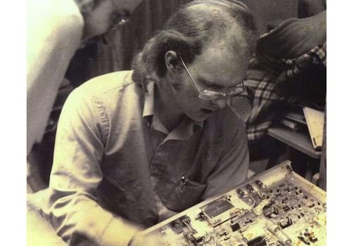 इथरनेटका सह-आविष्कारक डेभिड बोग्सको ७१ वर्षको उमेरमा निधन