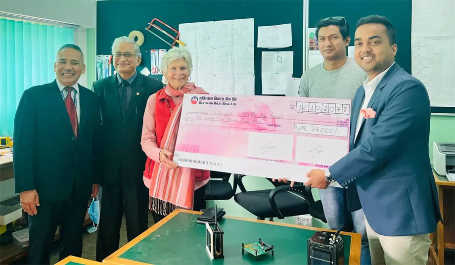 मुक्तिनाथ विकास बैंकद्धारा स्याटेलाईट निर्माण गर्न आर्थिक सहयोग