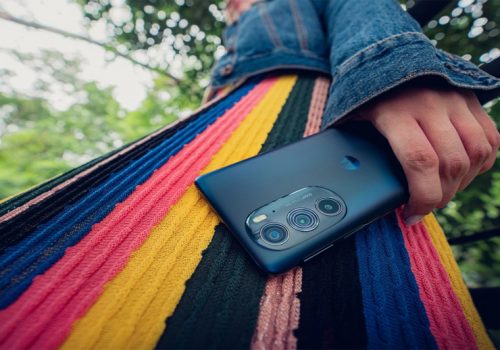 अमेरिकी स्मार्टफोन बजारमा मोटोरोला तेस्रो नम्बरमा