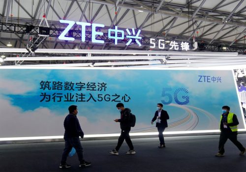 अमेरिकी प्रतिबन्धको उल्लङ्घन गरेको बारे चिनियाँ कम्पनी जेडटीईमाथि सोधपूछ हुनसक्ने