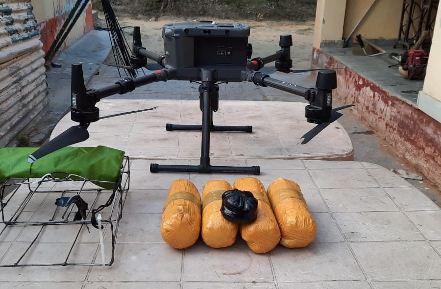 पाकिस्तान र भारत सीमामा ड्रोनमार्फत प्रतिबन्धित वस्तुहरु ओसारपसार हुने गरेको दाबी