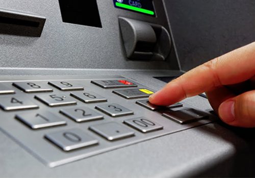 अर्को बैंकको एटीएमबाट पैसा झिक्दा लाग्ने शुल्क घट्यो