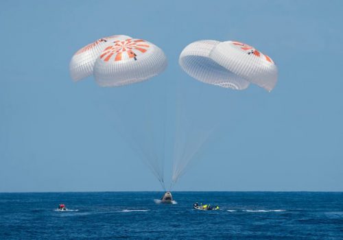 प्राइभेट मिशनमार्फत अन्तरिक्ष पर्यटनमा गएका तीन व्यापारी पृथ्वीमा फर्किए