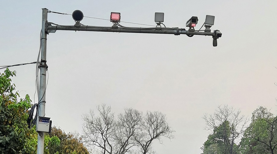 सीसीटिभीमार्फत तीव्र गतिका सवारीसाधन उपर कारबाही सुरु