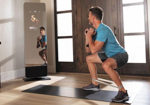 अझ बढी कसरत गर्न प्रोत्साहन गर्ने हाइ-टेक फिटनेस ऐना