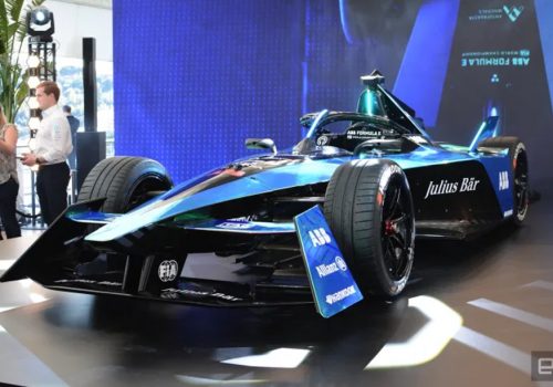 फर्मुला-ईले अनावरण गर्यो संसारको सबैभन्दा कुशल रेसिङ्ग कार