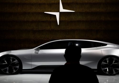 रेन्टल कार फर्म हर्जले पोलस्टारबाट ६५ हजार विद्युतीय गाडी किन्ने