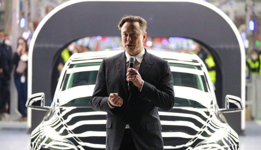 टेस्लाका प्रमुख इलन मस्कले २ वर्षसम्म शेयर नबेच्ने