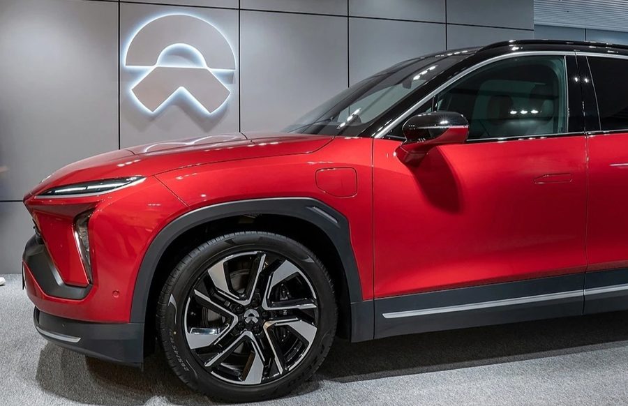 एनआईओले आफ्ना गाडीहरूमा सेमी-सोलिड-स्टेट ब्याट्री प्रयोग गर्ने