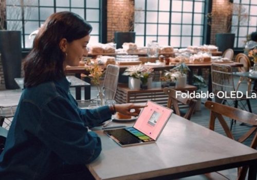 फोल्ड गर्न मिल्ने म्याकबुक/आईप्याडमा एलजी ओएलईडी प्यानल प्रयोग गर्न सक्नेः रिपोर्ट