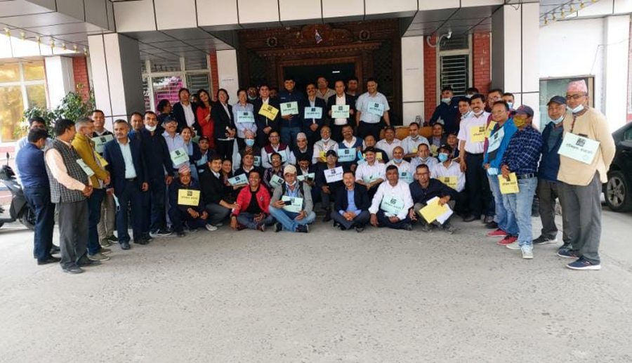 टेलिकम भित्रकै व्यक्तिलाई प्रबन्ध निर्देशक बनाउन माग गर्दै कर्मचारीहरु आन्दोलित