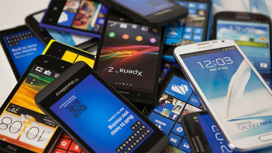 क्रोमबुक र ट्याबलेटको बिक्री लगातार चौथो त्रैमाससम्म घट्यो