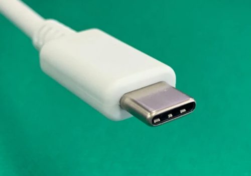 भारतको मोबाइल उद्योग समान चार्जरको चरणबद्ध रोलआउटका लागि सहमत