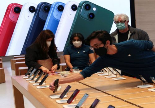 लकडाउनका कारण चीनमा एप्पलका उत्पादन र डेल, लेनोभोका ल्यापटप शिपमेन्टमा ढिलाई हुने