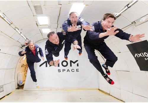 पहिलो निजी मिसन अन्तरिक्ष स्टेशनको लागी प्रक्षेपण