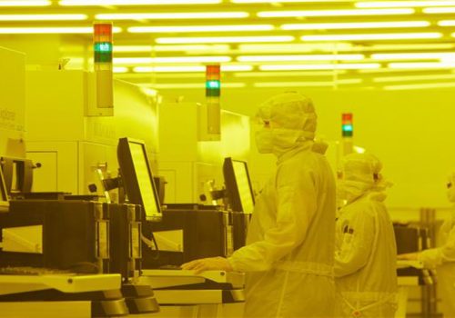 टीएसएमसी र इन्टेललाई लगानीका लागि मनाउँदै भारत