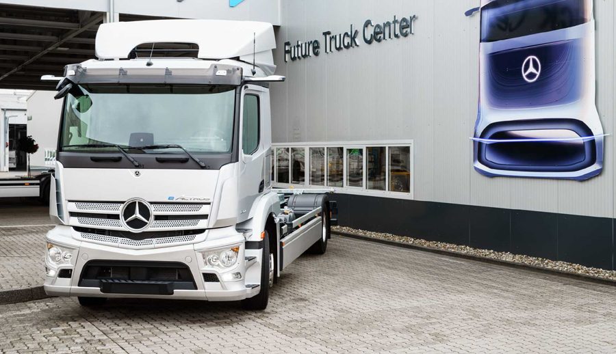 चिप्स अभावका कारण ब्राजिलमा कार्यरत मर्सिडिज बेन्जका कामदारहरूलाई छुट्टी