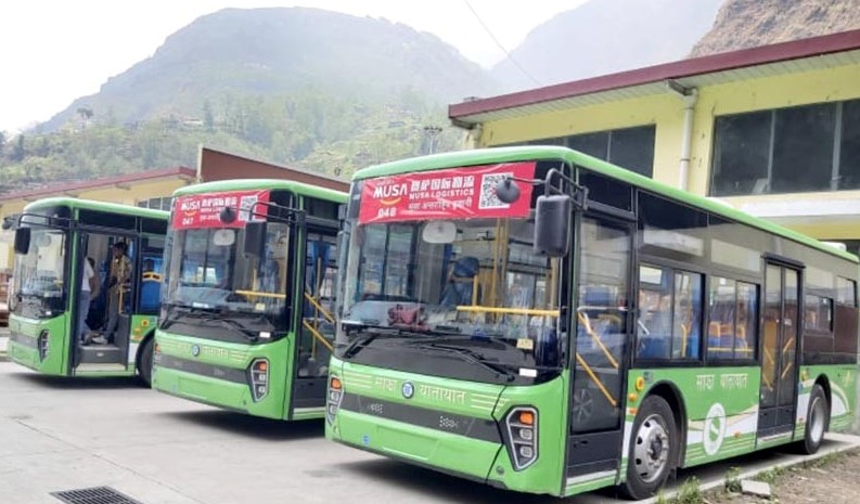 चीनबाट तातोपानी नाकामा भित्रिन थाले साझाका विद्युतीय बस
