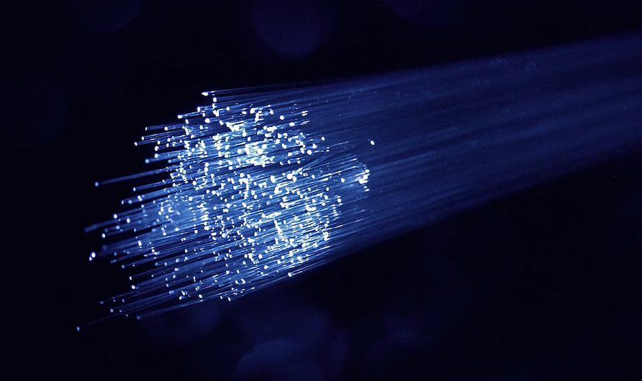 फाइबरले ब्रोडब्यान्ड सदस्यता १.५६ अर्ब पुर्यायो, फिक्स्ड वायरलेस एक्सेस र स्याटेलाइट अझ छिटो बढ्दै