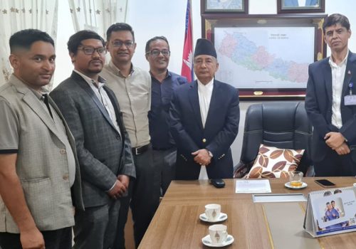 इन्टरनेट सेवा प्रदायकहरुलाई सहजीकरण गरिदिने सञ्चारमन्त्रीको आश्वासन