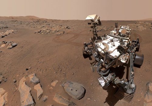 पर्सिभेरन्स रोभरले मङ्गल ग्रहको सतहमा ओर्लिएको पाँच वर्षपछि यसरी फेला पार्यो सम्भावित उल्कापिण्डको ढुङ्गा